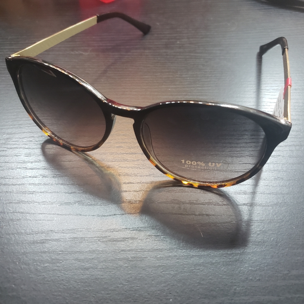 5 for $25 NWT Sunglasses